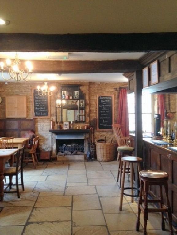 The Royal Oak Burford Bed & Breakfast Eksteriør bilde
